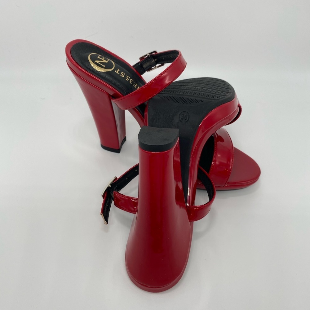 PATERNT BUCKLE RED MULES GIRLS PARTY SHOES HEELS SIZE # 36 - Picture 4 of 4